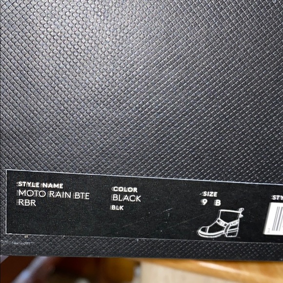 AUTH NIB COACH MOTO RAIN BOOTS US9 or US10 - Picture 11 of 12